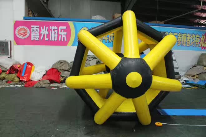 无为充气水上滚筒球